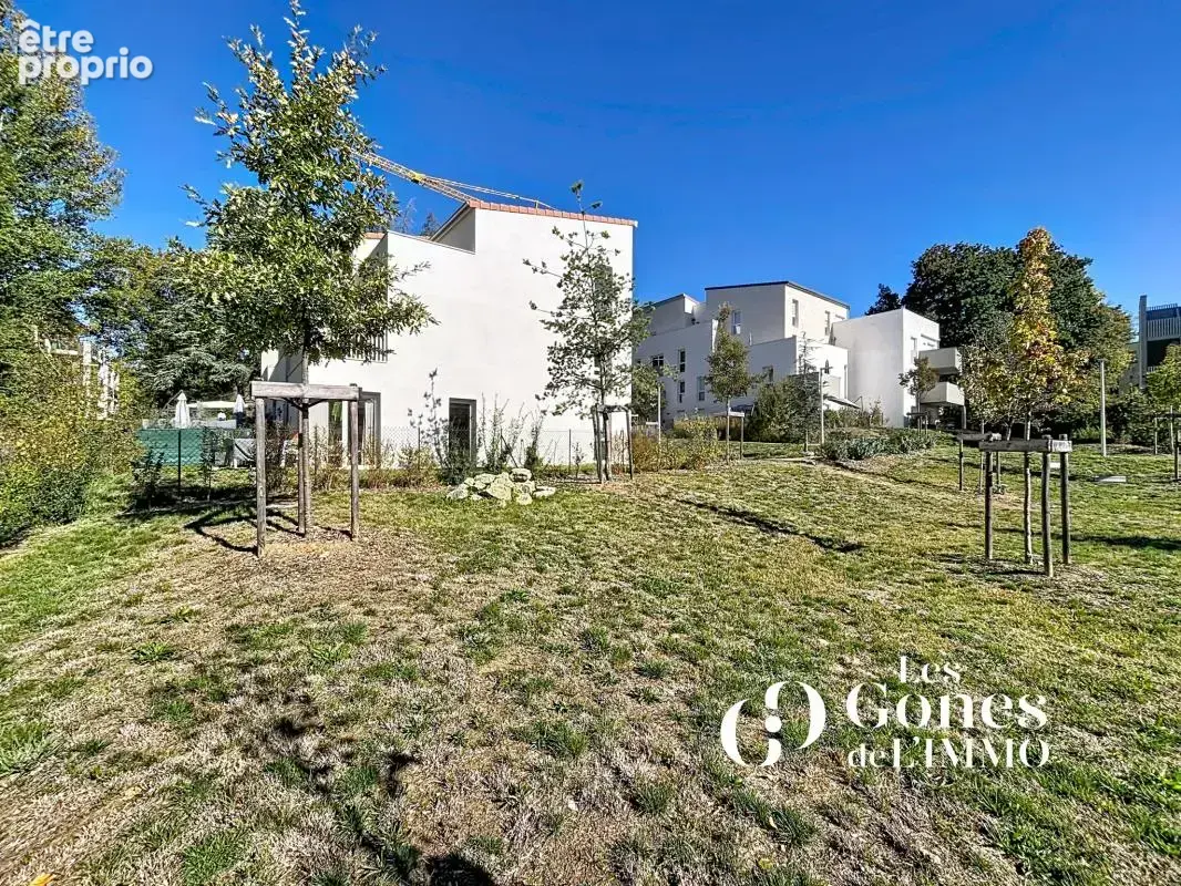 CRAPONNE   Un duplex familial de 102 m2 avec 3 chambres et d - photo 16