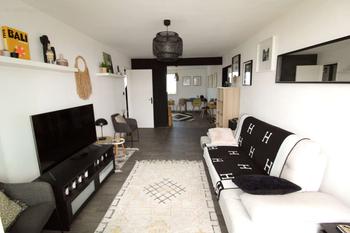 Appartement à MARSEILLE-9E