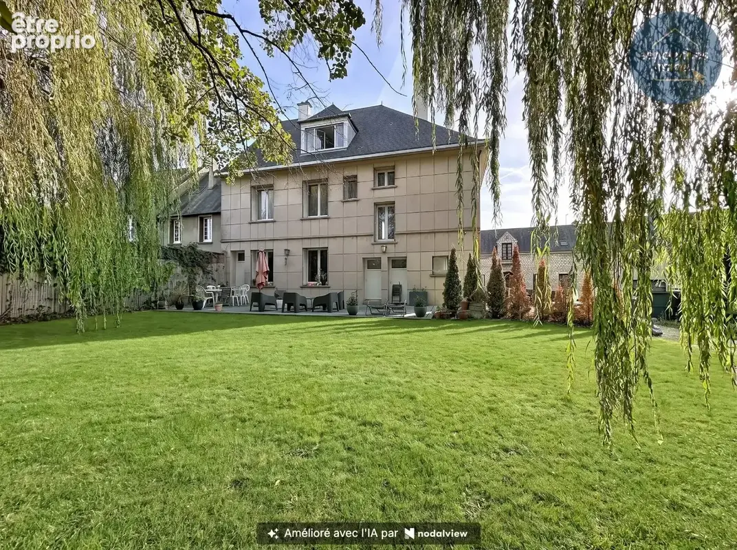 Maison Bourgeoise de 295 m² et 954 m² de terrain entièrement rénovée à La Loupe - photo 4