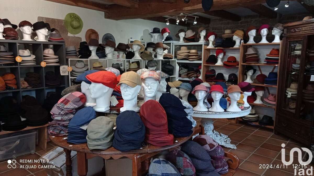 Photo 4 - Commerce à LOCRONAN