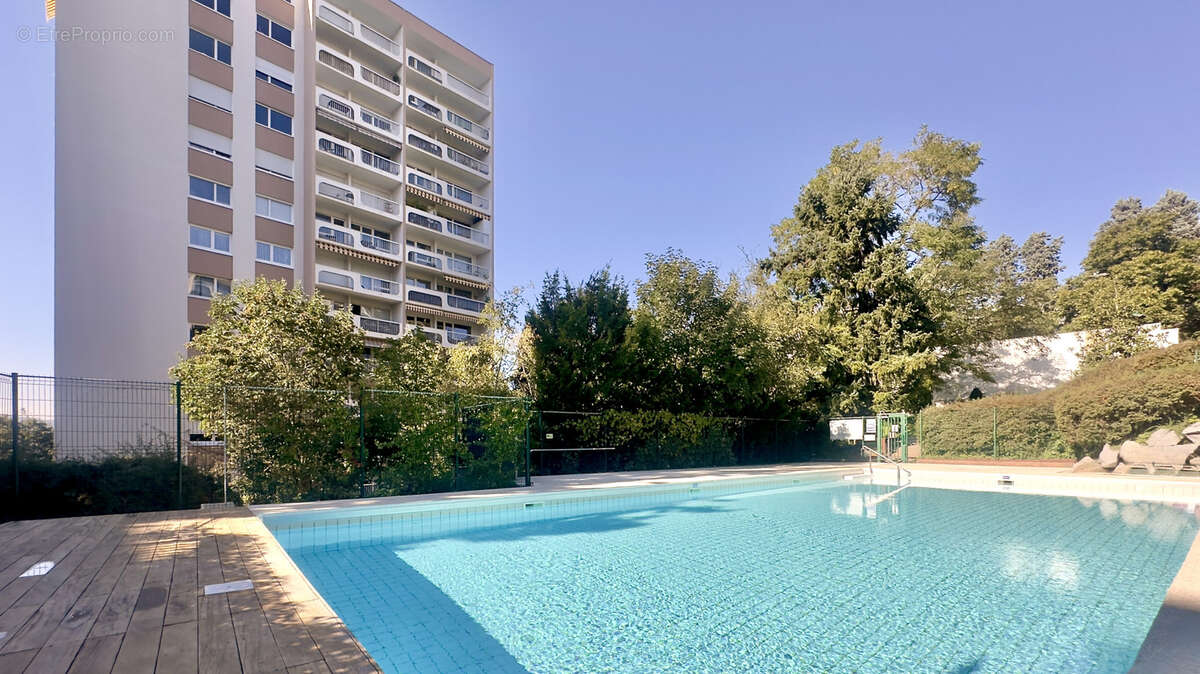 Appartement à TASSIN-LA-DEMI-LUNE