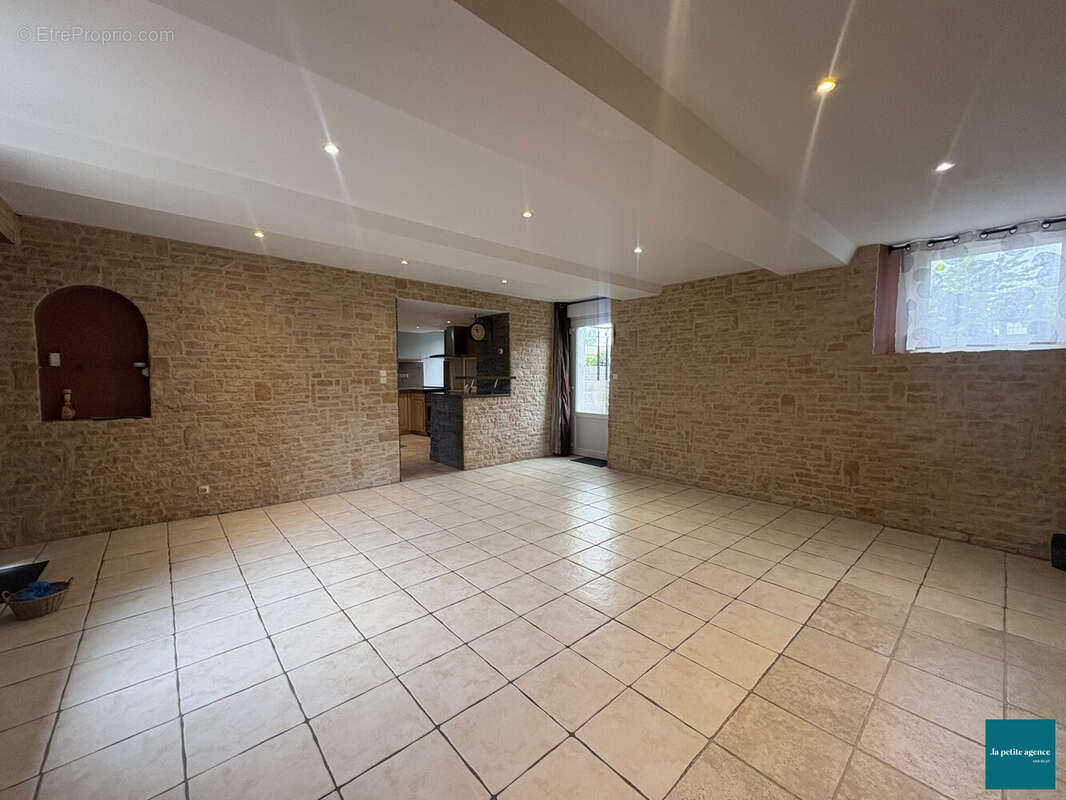 Maison 132 m² à Saint-Remy  - photo 4