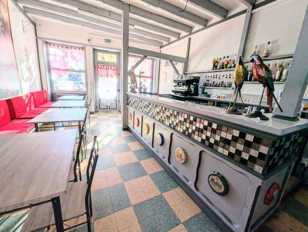 Commerce à SAINT-GERMAIN-LAVAL