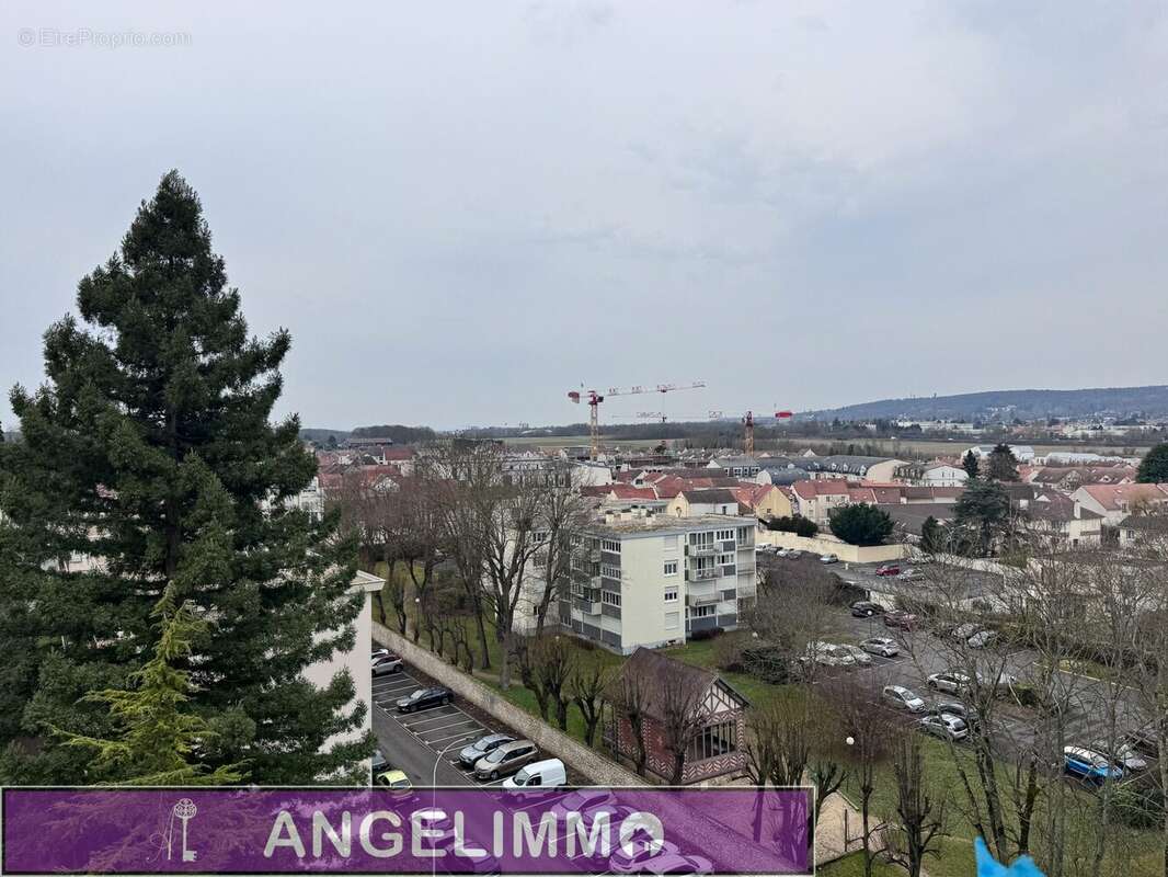 Appartement à LE PLESSIS-BOUCHARD