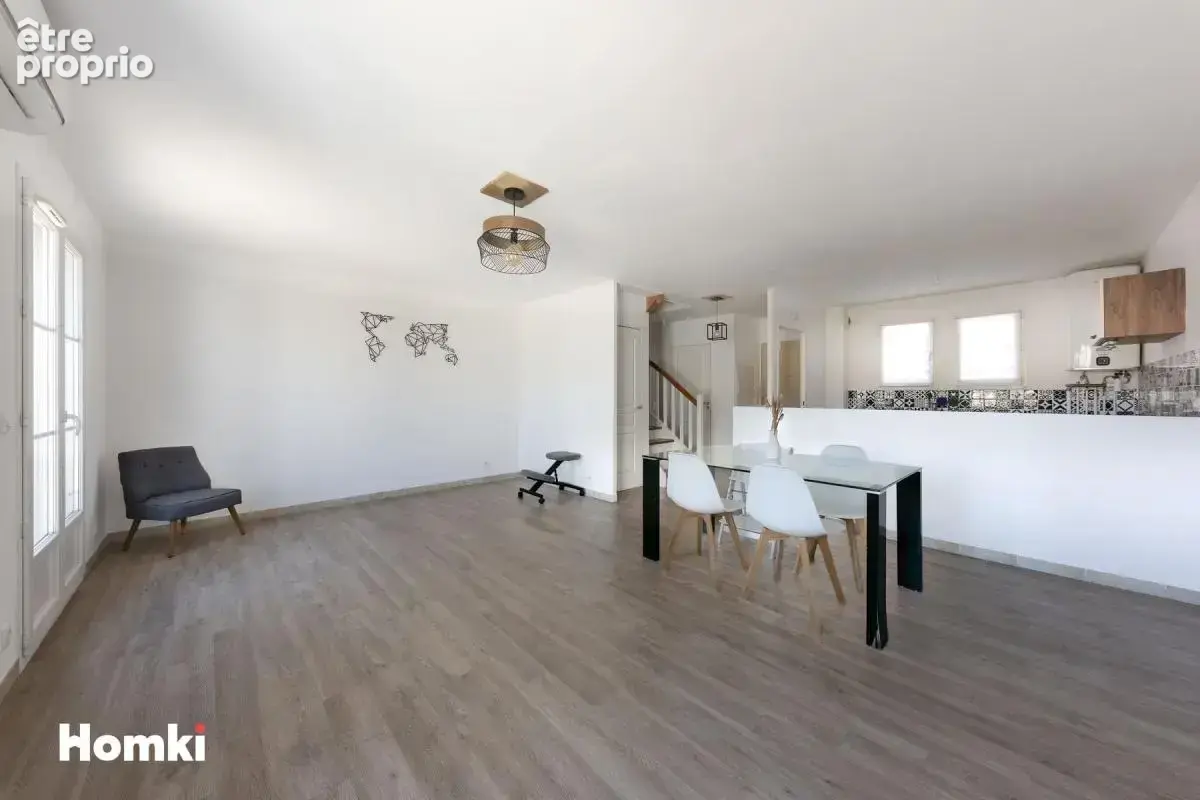 Maison/Villa T5 de 94 m² à Roquebrune-sur-Argens 83520 - photo 7