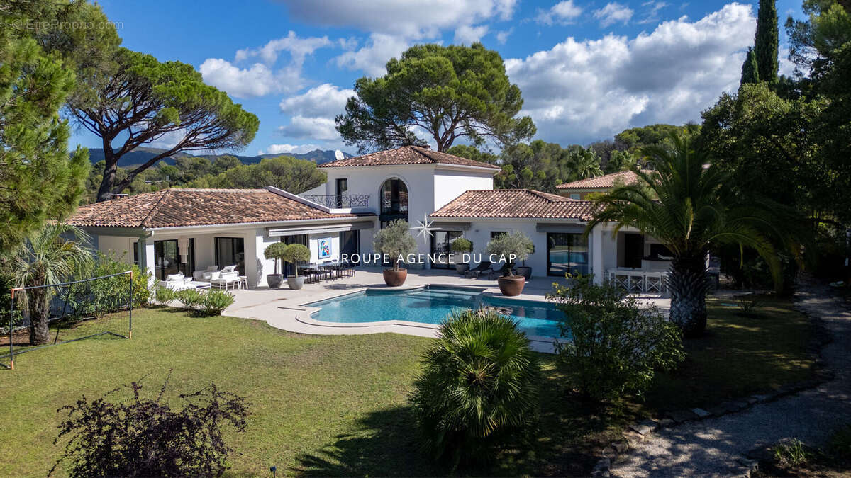 Maison à SAINT-RAPHAEL