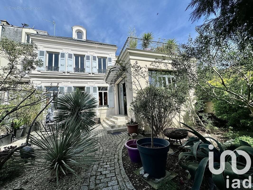 Photo 1 - Maison à LONGJUMEAU