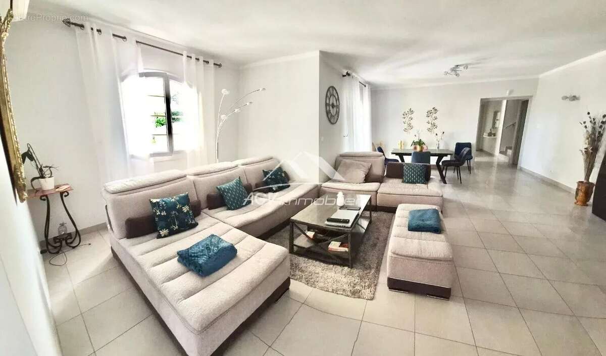 Maison à SAINT-PRIVAT-DES-VIEUX