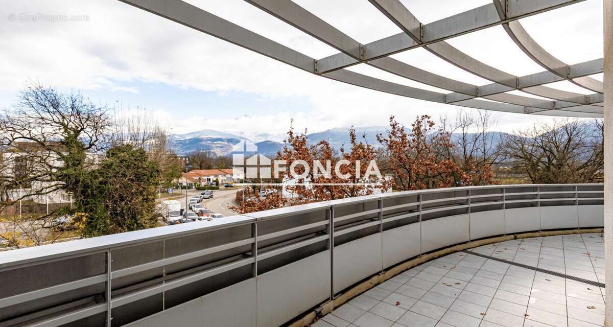 Appartement à MEYLAN