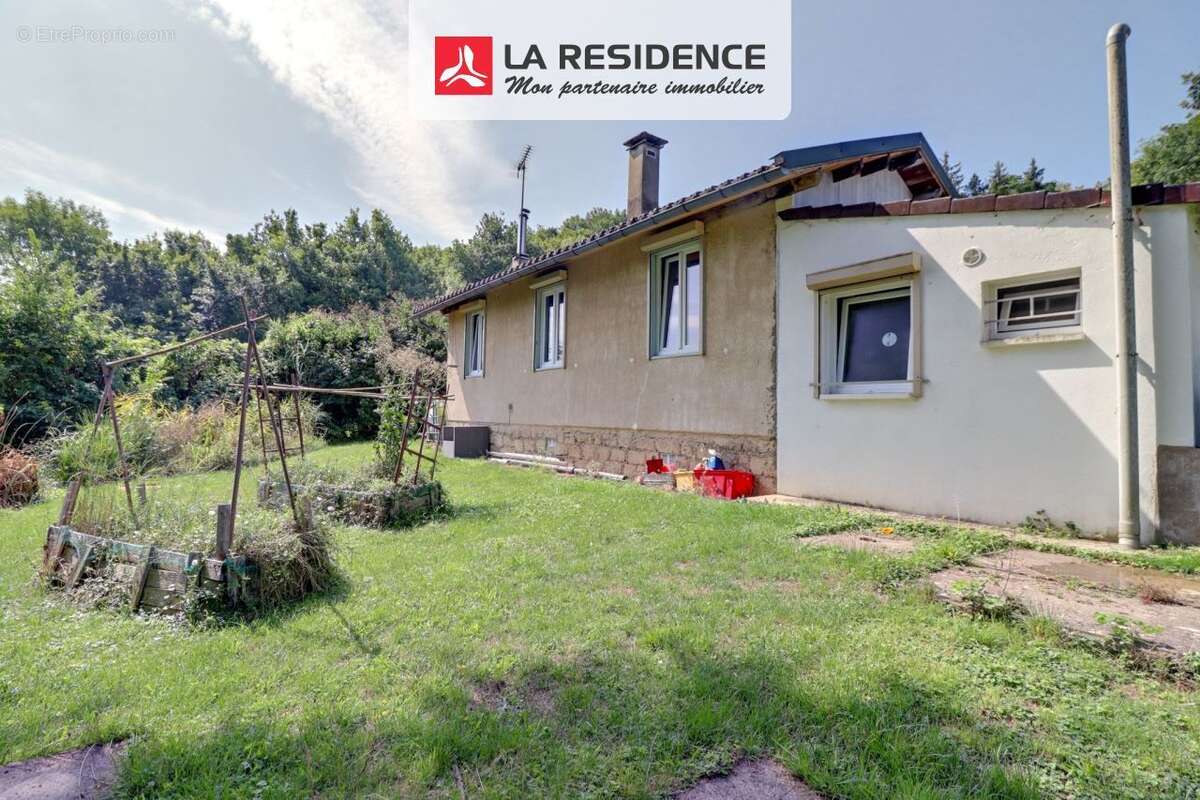 Maison à AULNAY-SUR-MAULDRE