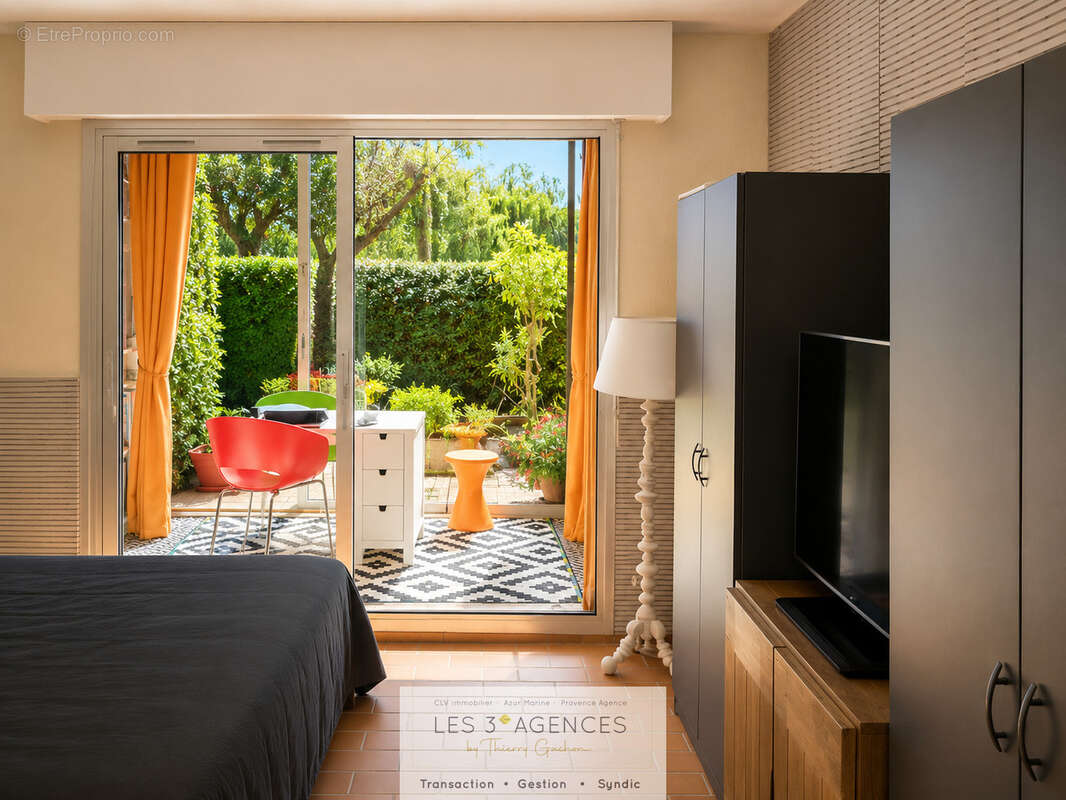 Appartement à COGOLIN