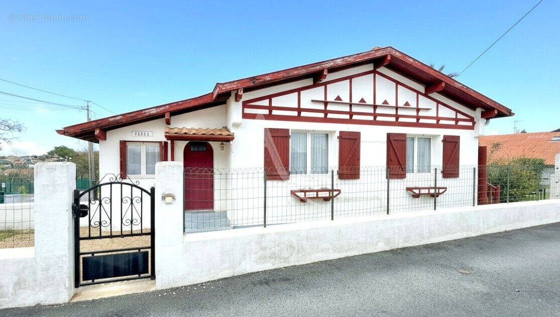 Maison à GUETHARY