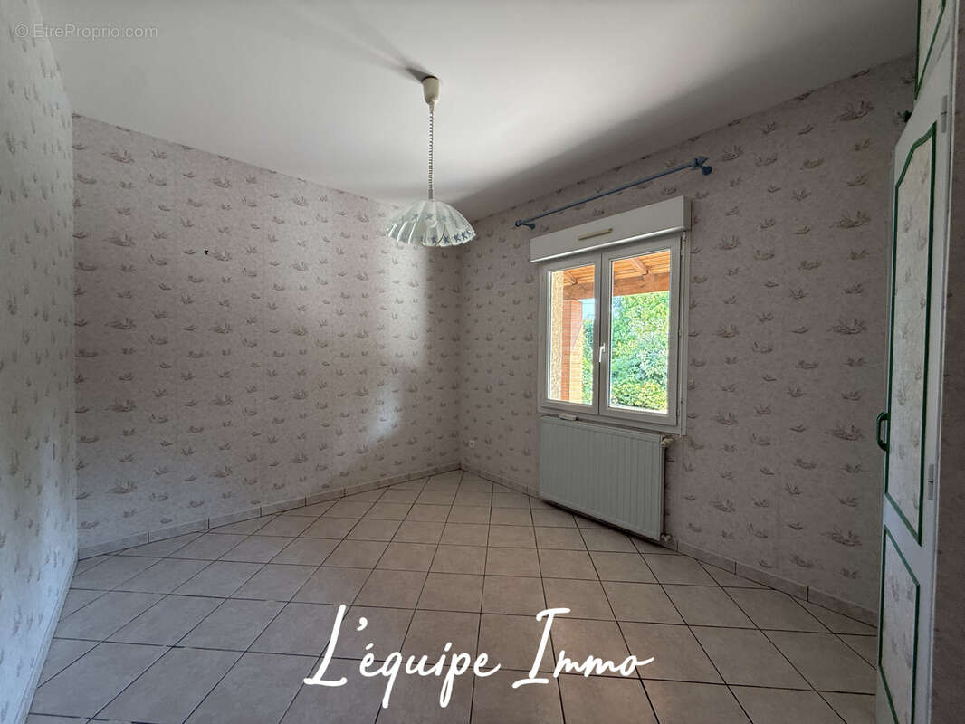 Maison T4 de 113m2 sur 2230m2 en pleine campagne. - photo 8