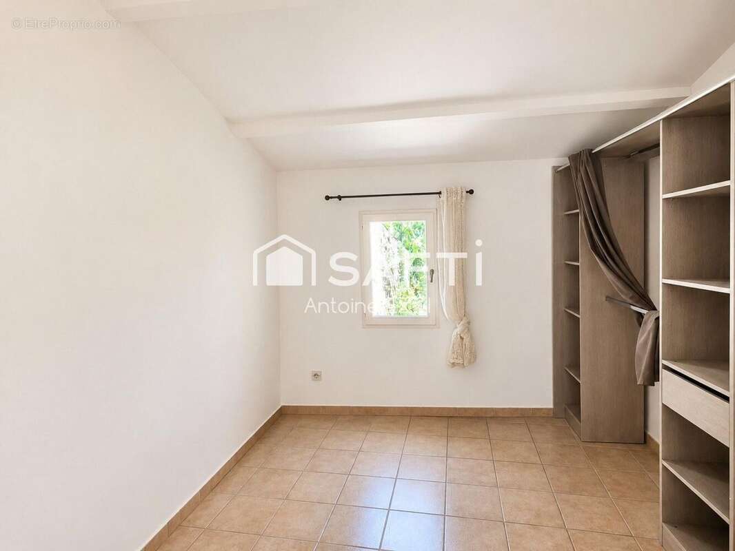Photo 4 - Appartement à EYGUIERES