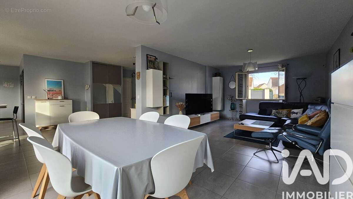 Maison 150 m² à Morainvilliers  - photo 6
