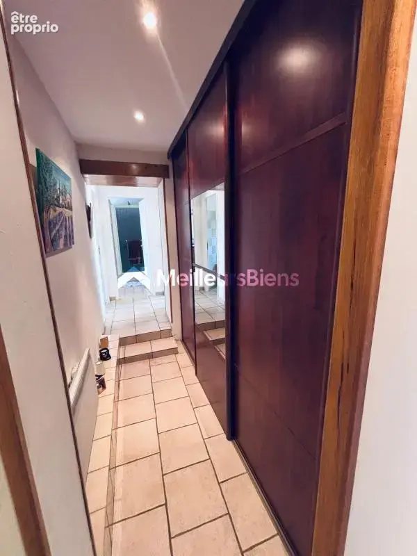 Jolie maison de 142 m² avec piscine et garage - photo 12