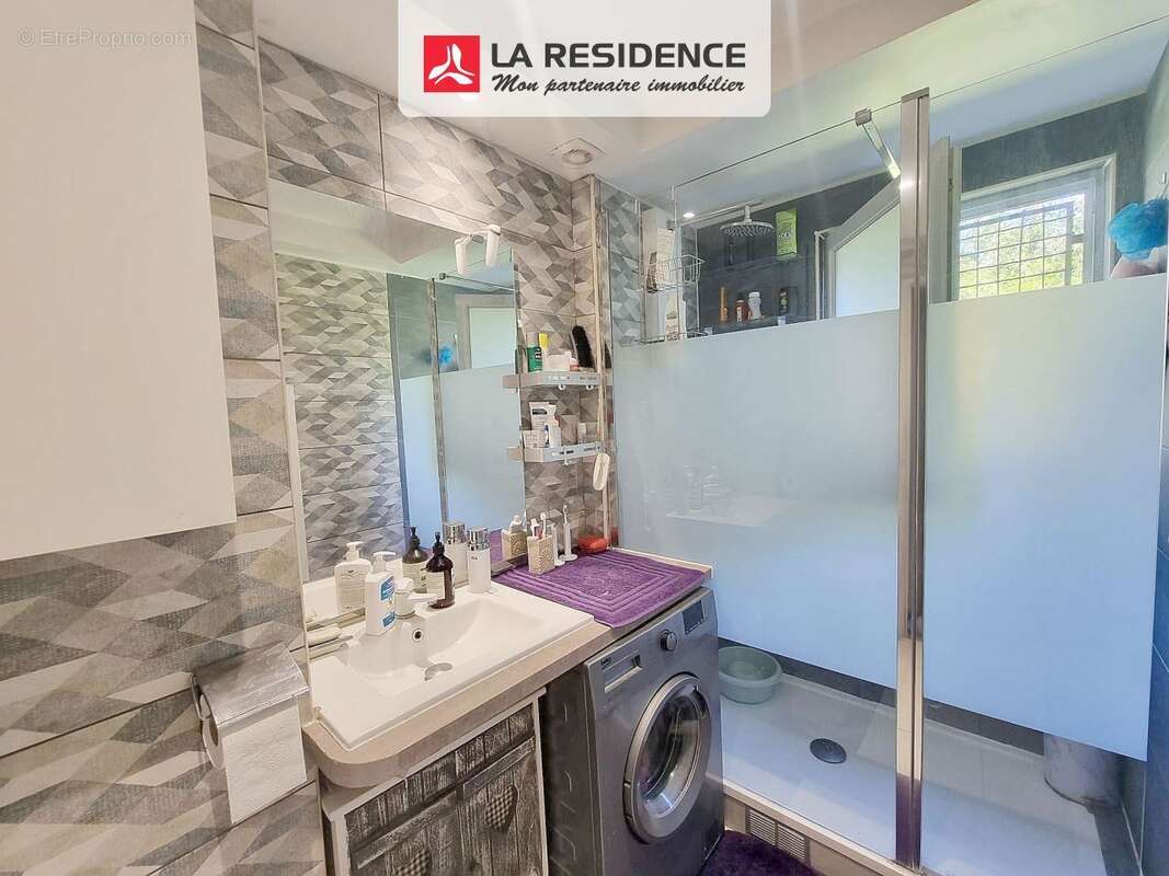 Appartement 39 m² à Stains  - photo 7