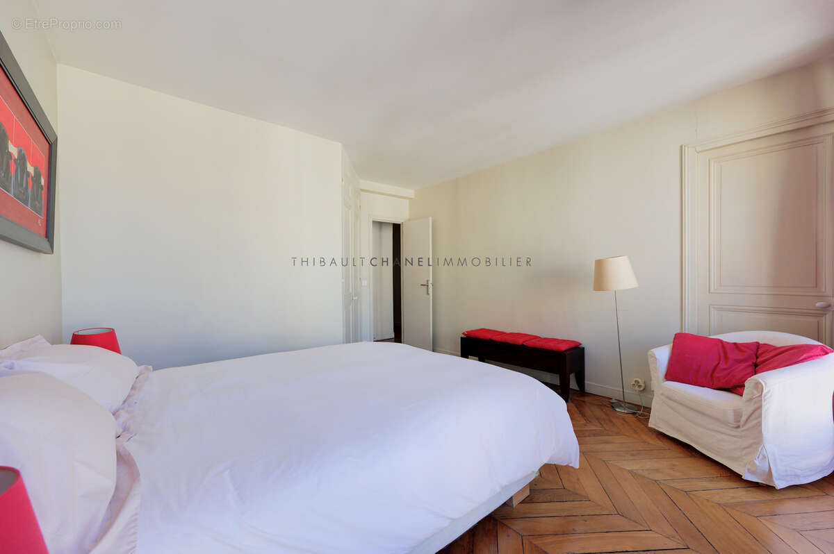 Appartement à PARIS-2E