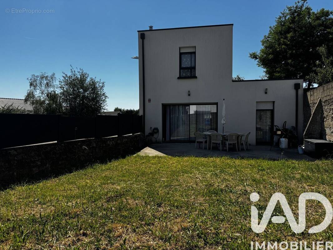 Photo 1 - Maison à CORDEMAIS