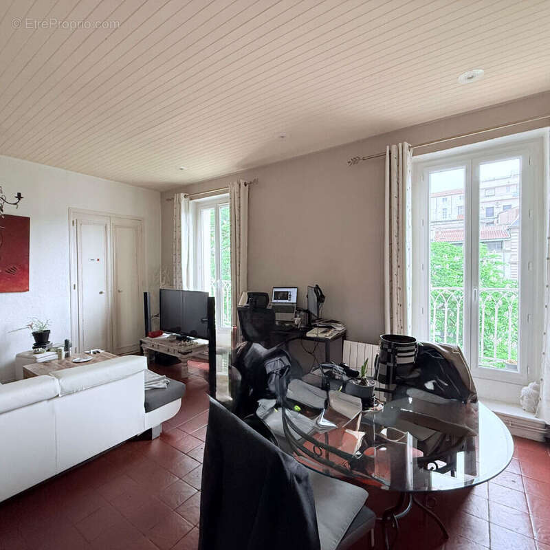 Appartement à BEZIERS