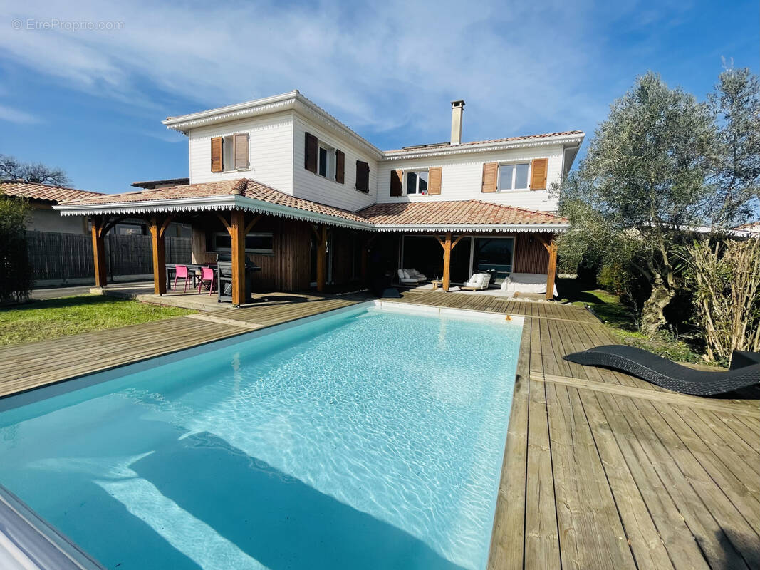 Maison à MERIGNAC