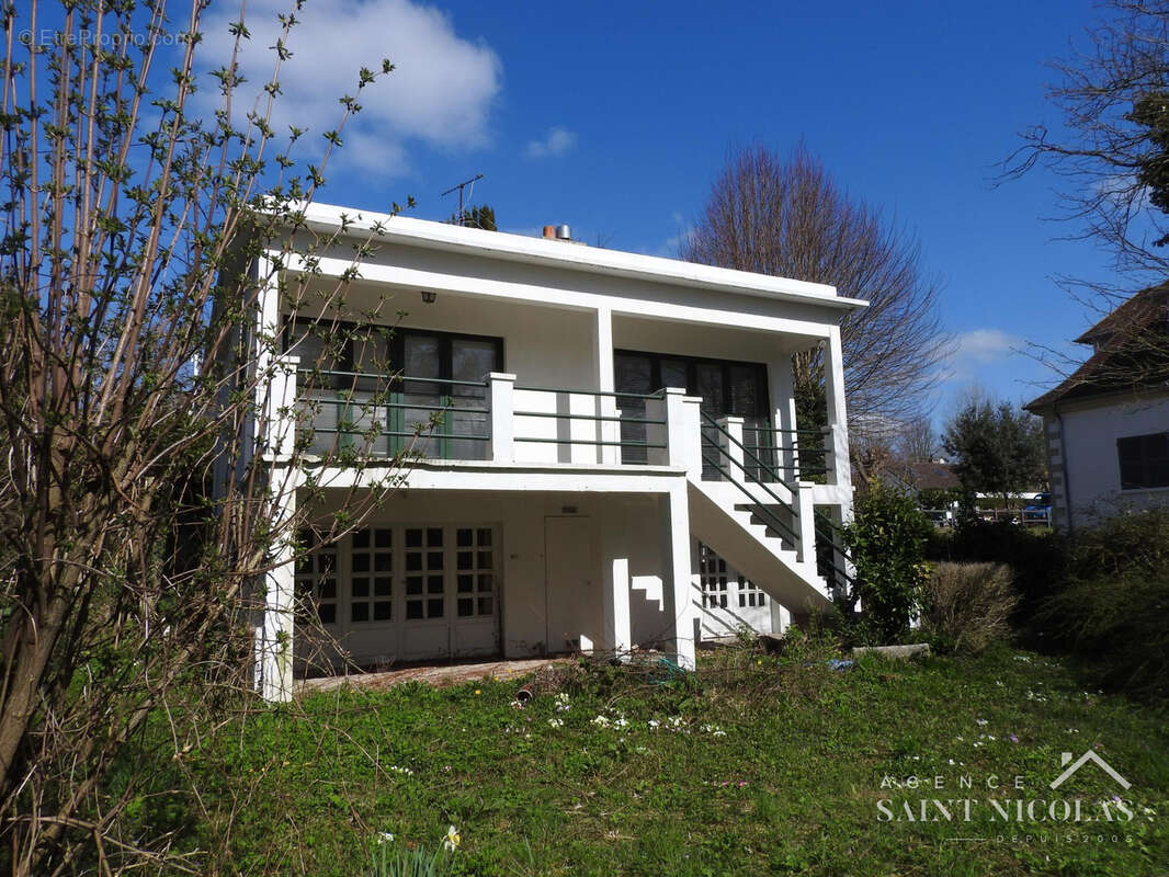 Maison à MEULAN