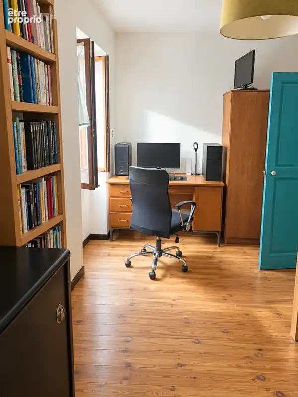 Charme, poêle à bois Godin et espace sous les toits - photo 8