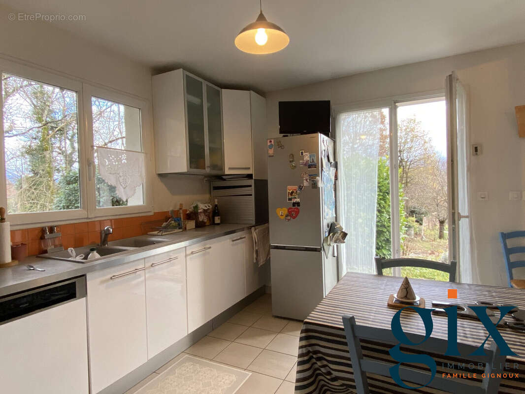 Maison à SAINT-ISMIER