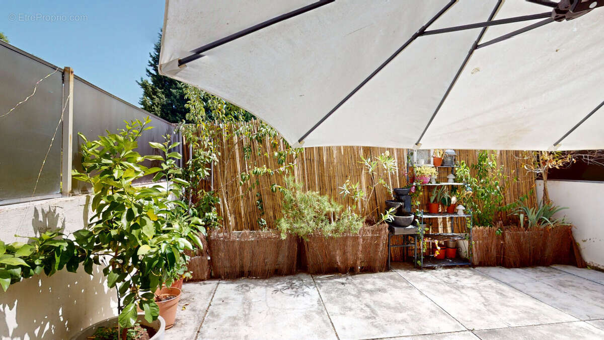 Toulouse - saint-cyprien  t1 bis avec terrasse exceptionnelle de 33m² - photo 6
