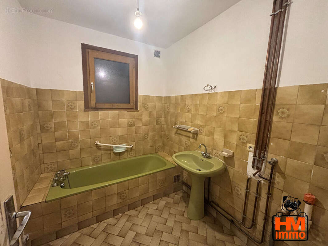 Maison à COUSSAC-BONNEVAL