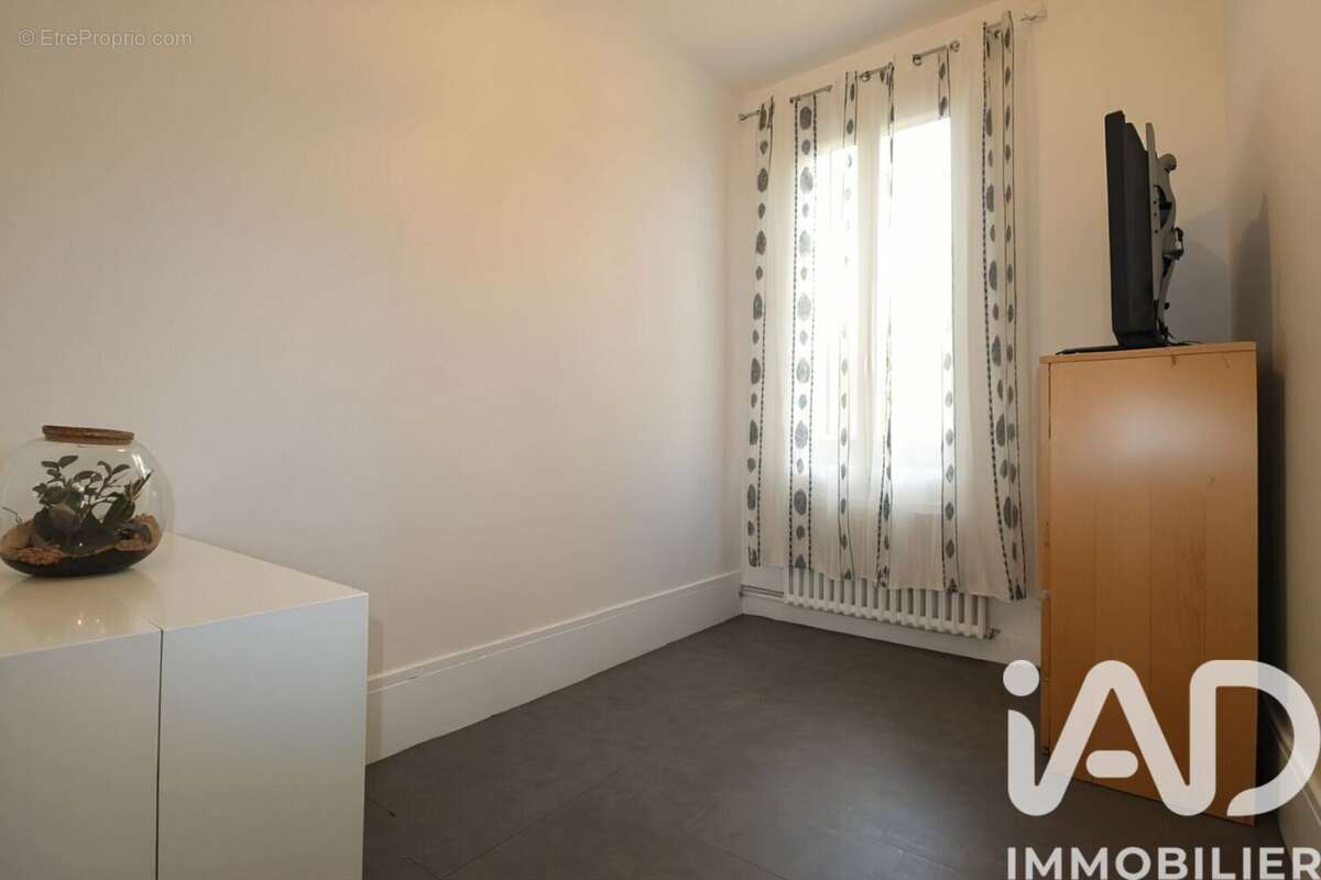 Photo 3 - Appartement à IVRY-SUR-SEINE