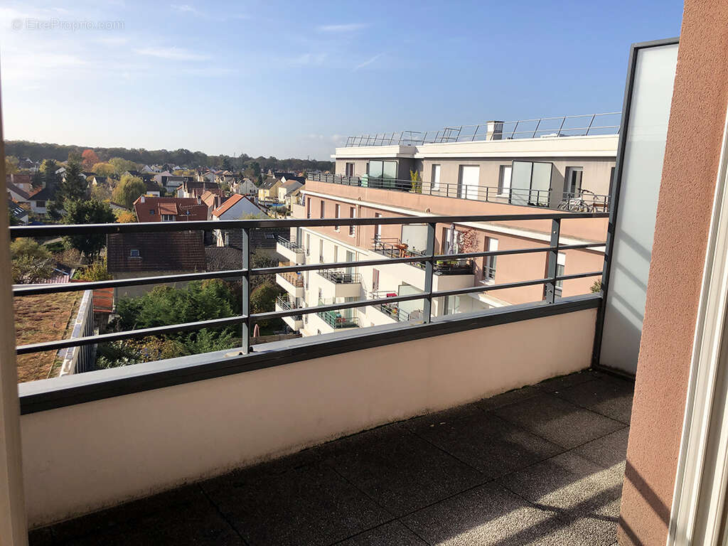 Appartement à QUINCY-SOUS-SENART