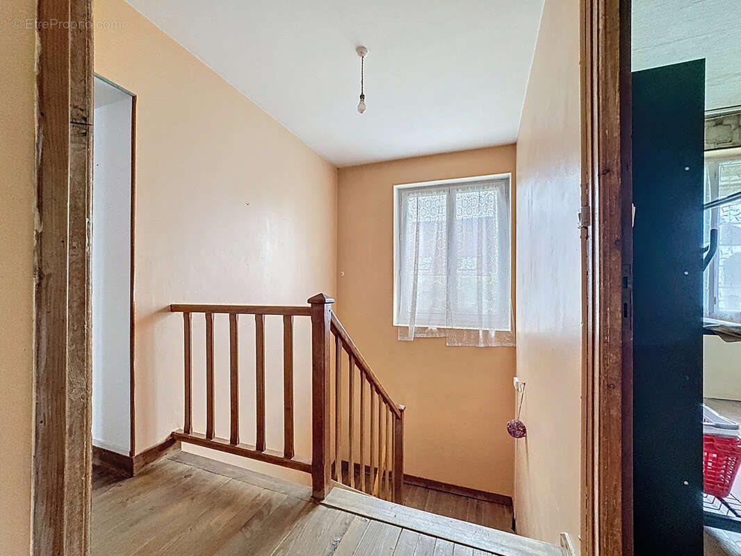 Maison à MONTMIRAIL