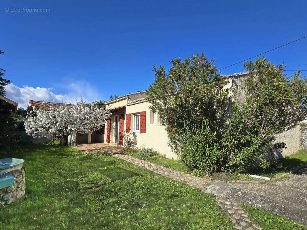 Maison à SORGUES