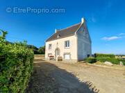 Maison à SAINT-MARTIN-DES-CHAMPS