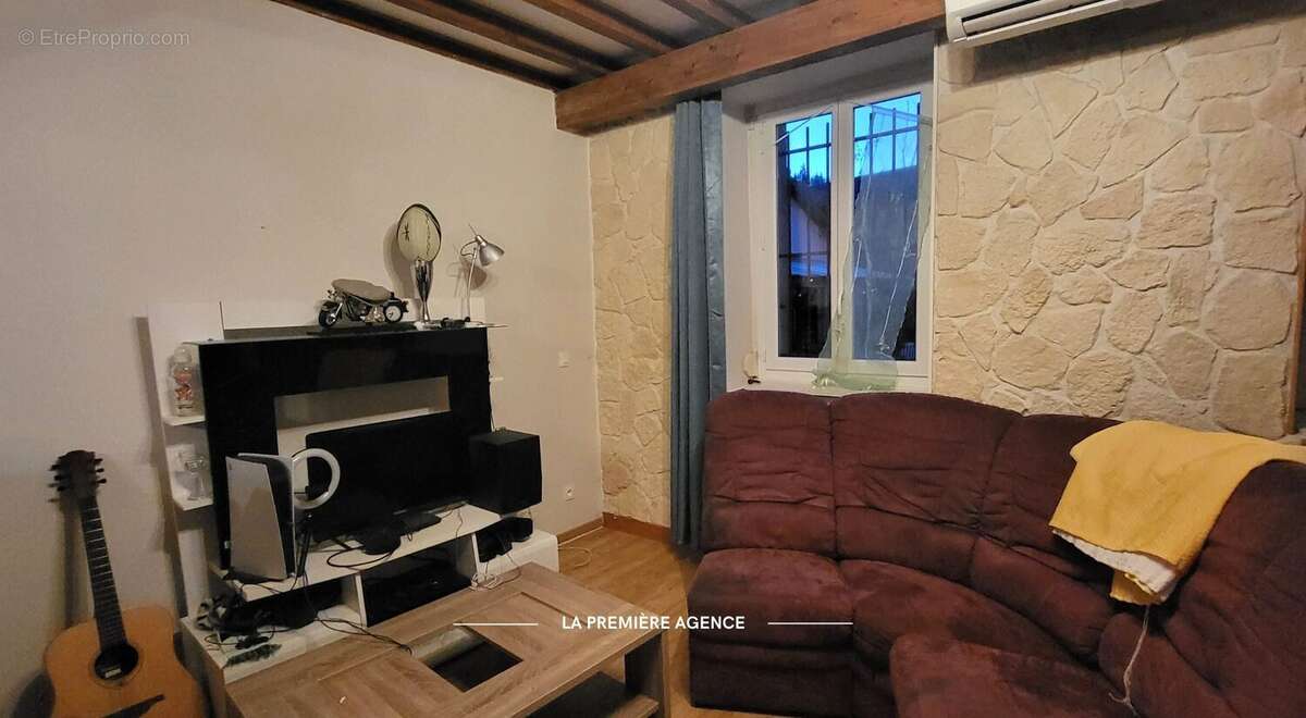 Maison à SAINT-CLEMENT-SUR-VALSONNE