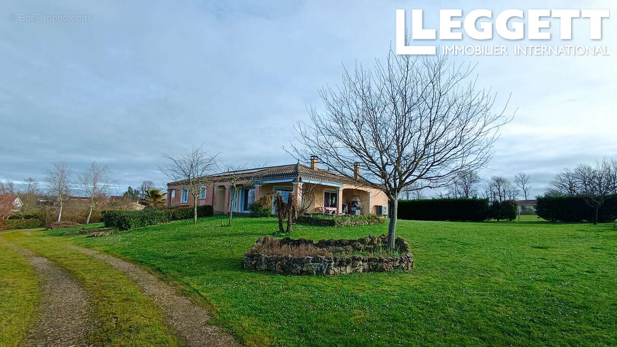 Maison à SAINT-AULAYE