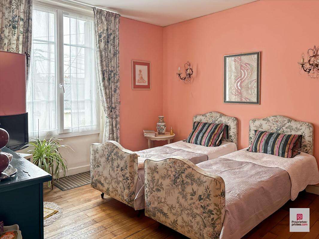 Maison à SABLE-SUR-SARTHE