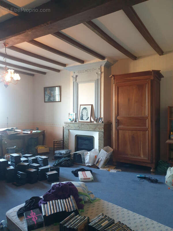 Maison à BARBEZIEUX-SAINT-HILAIRE