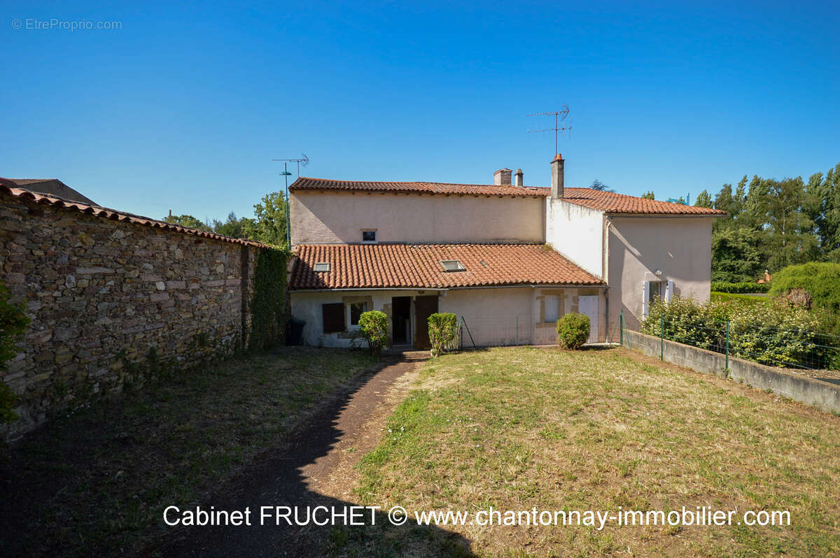 Maison à LA CHATAIGNERAIE