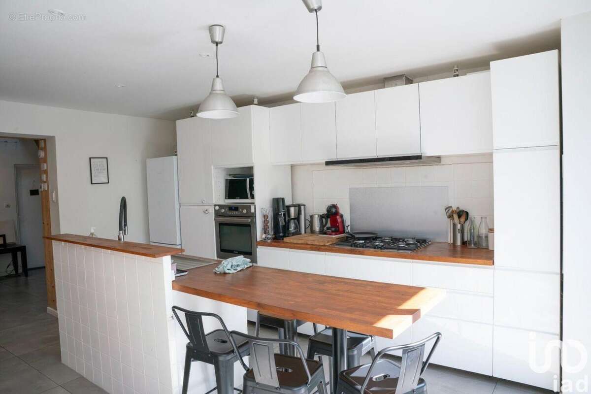 Photo 3 - Commerce à BORDEAUX