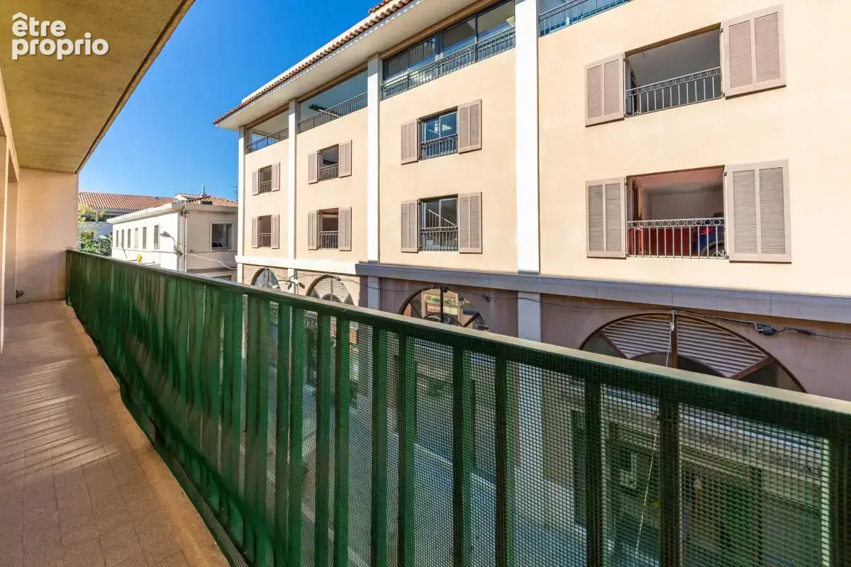Appartement à SANARY-SUR-MER