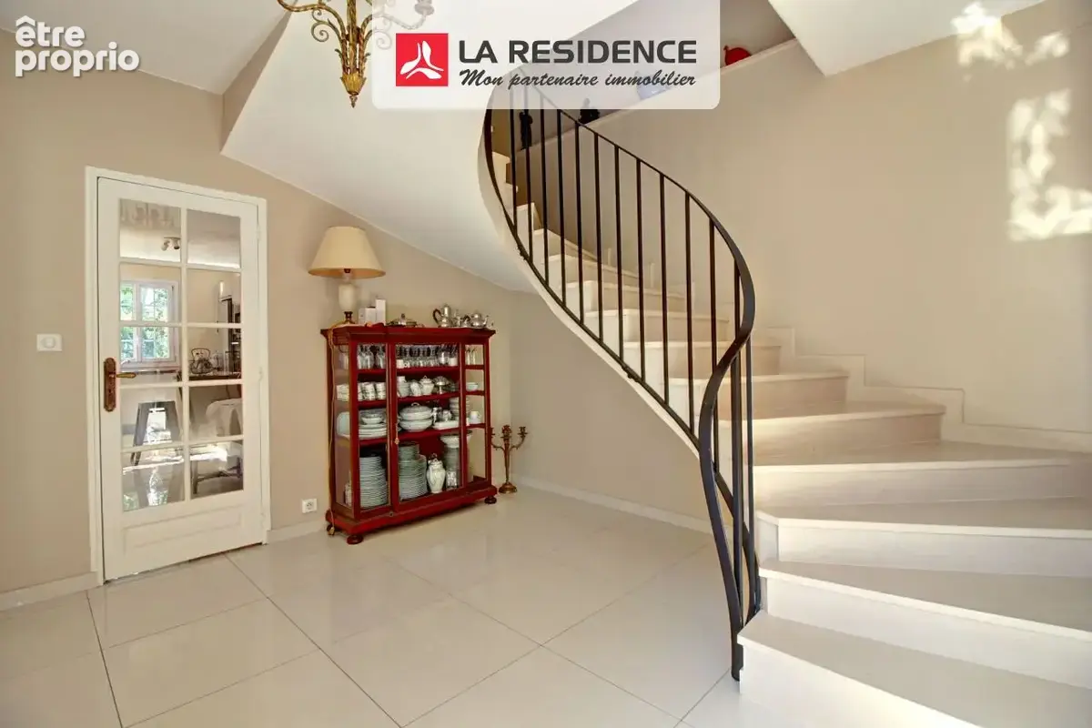 Maison 7 pièces 172 m² à vendre à Poissy (78300) - photo 6