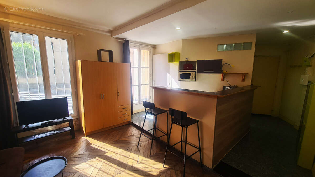 Appartement à PARIS-11E