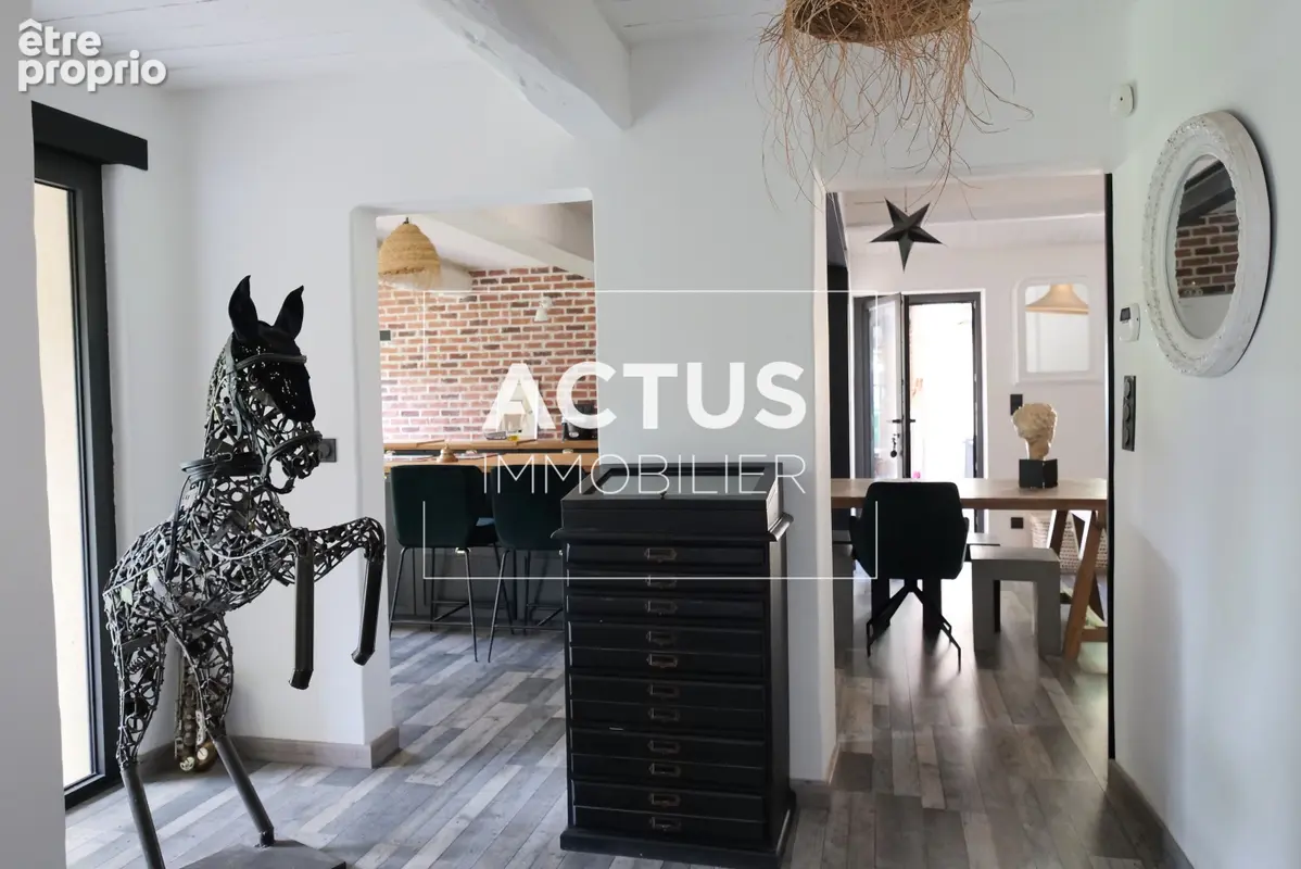 Maison 233 m² à Grans  - photo 7