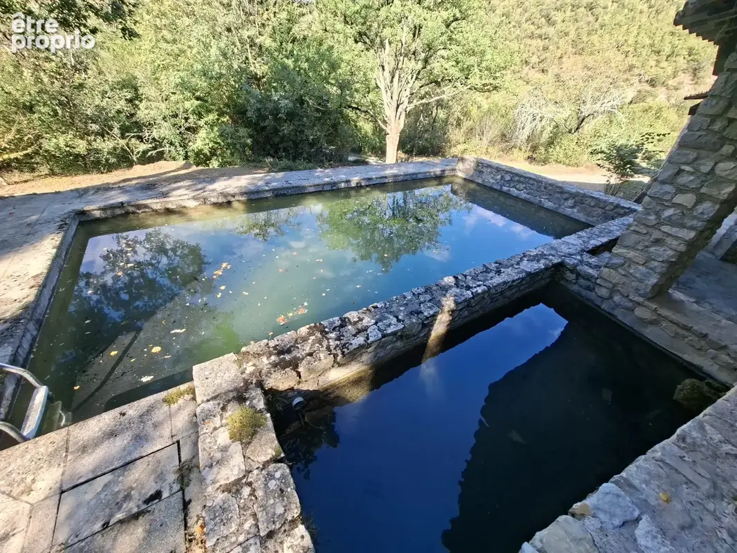 Bâtisse en pierres à rénover. - photo 18
