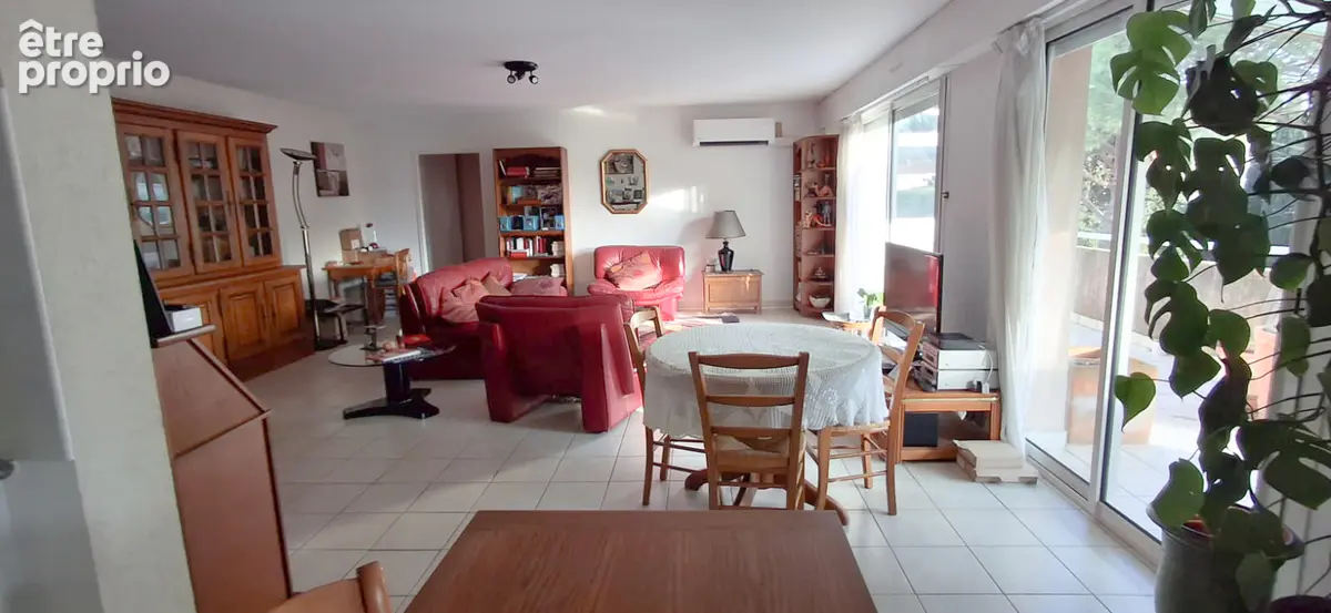 Photo Appartement à Saint-Paul-Trois-Chateaux au prix de 218 000€