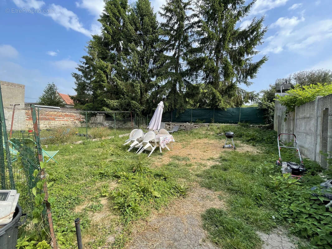 Maison à NEUILLY-EN-THELLE