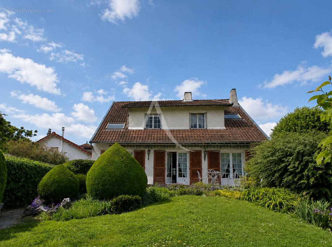 Maison à THORIGNY-SUR-MARNE
