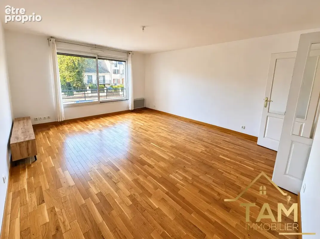 Appartement 3 pièces 71 m² à vendre à Saint-Cyr-L'ecole (78210) - photo 2